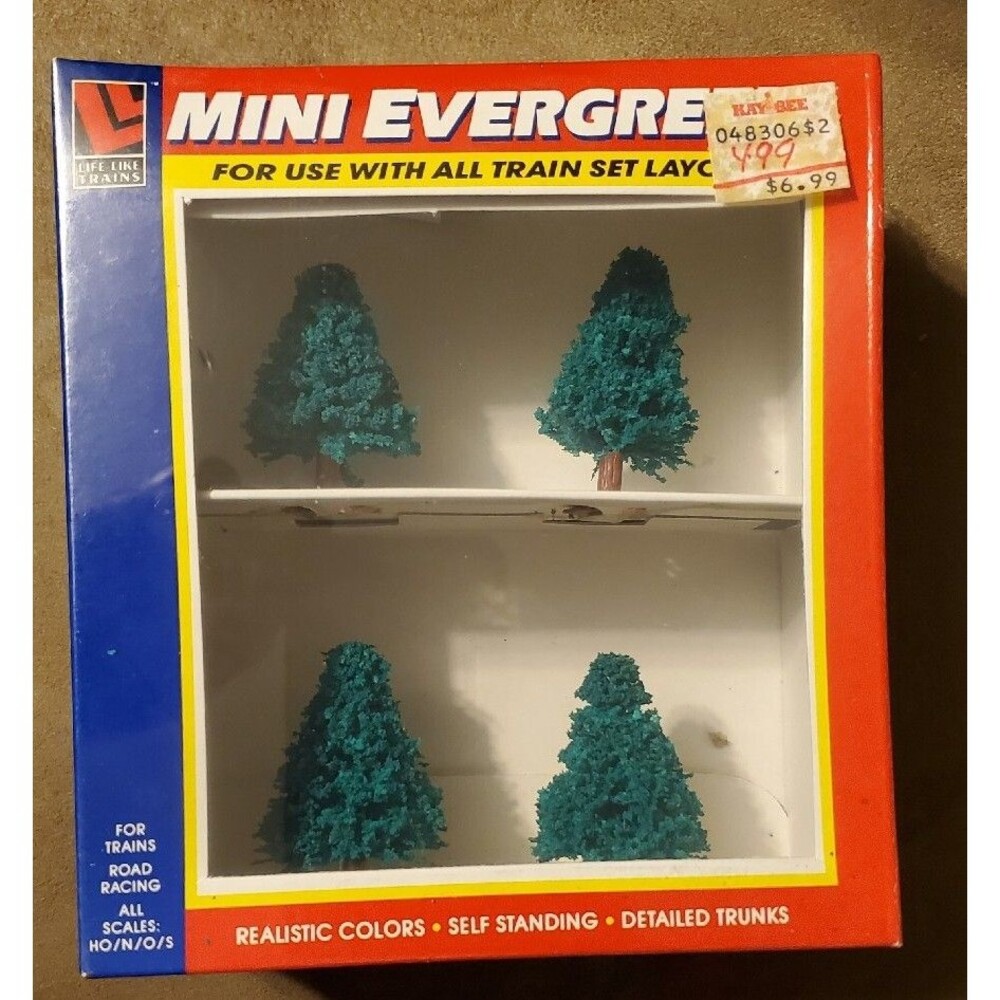 Life-Like Trains Mini Evergreen Trees No. 1326 , Dead Stock - New Sealed